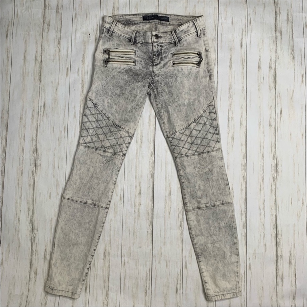 Guess Jeans 1981 Brit Pop Wash White Zip Pockets